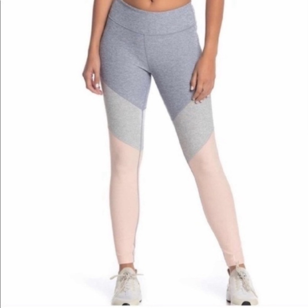 Outdoor Voices 7/8 Leggings Color Block Pink Blue size Medium